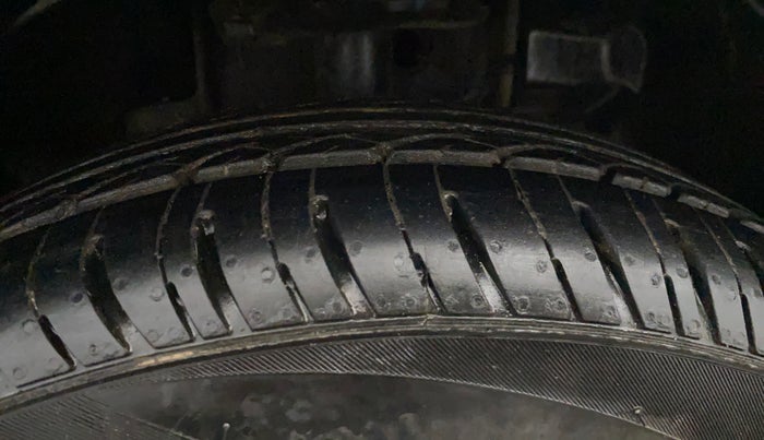 2017 Tata Tiago XZ PETROL, Petrol, Manual, 49,870 km, Right Front Tyre Tread