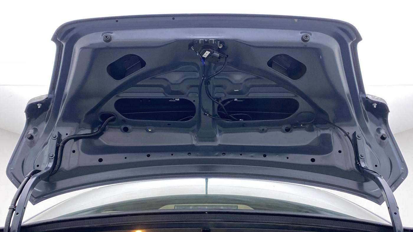 2022 Maruti Dzire ZXI CNG, CNG, Manual, 24,022 km, Boot Door Open