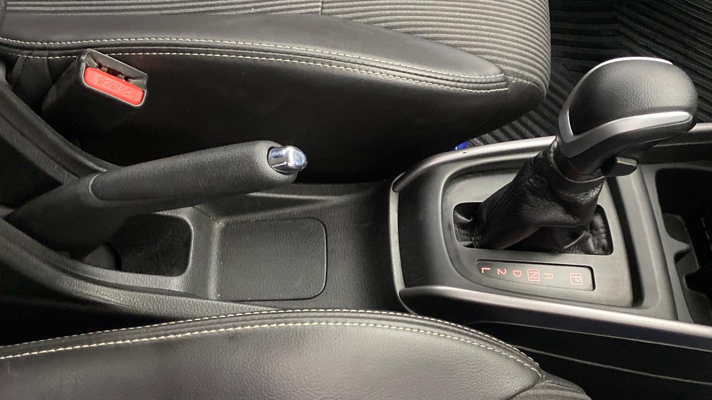 2021 Maruti XL6 ZETA AT, Petrol, Automatic, 25,488 km, Gear Lever