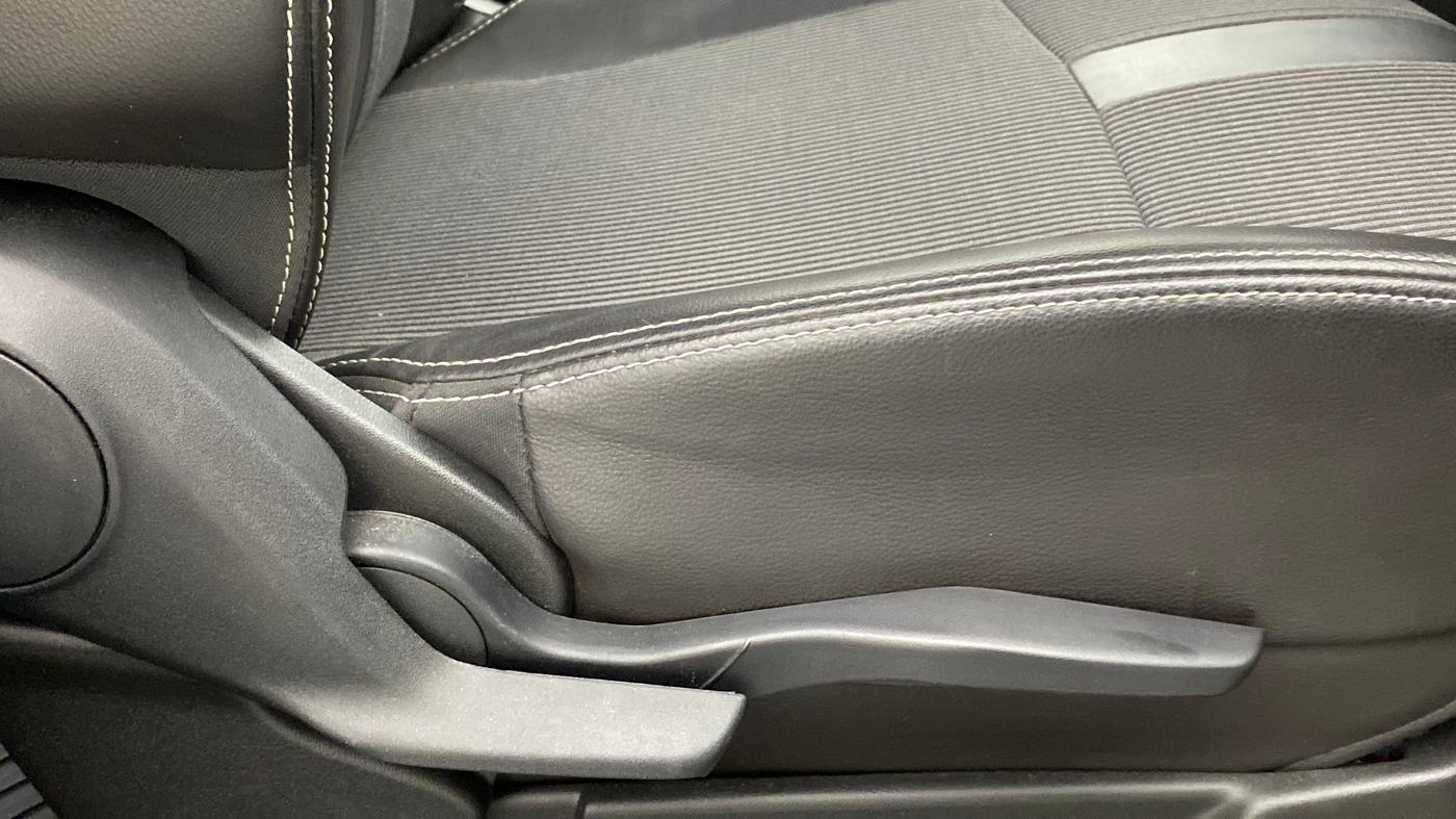 2021 Maruti XL6 ZETA AT, Petrol, Automatic, 25,488 km, Driver Side Adjustment Panel