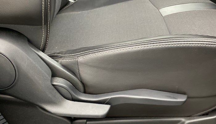 2021 Maruti XL6 ZETA AT, Petrol, Automatic, 25,488 km, Driver Side Adjustment Panel