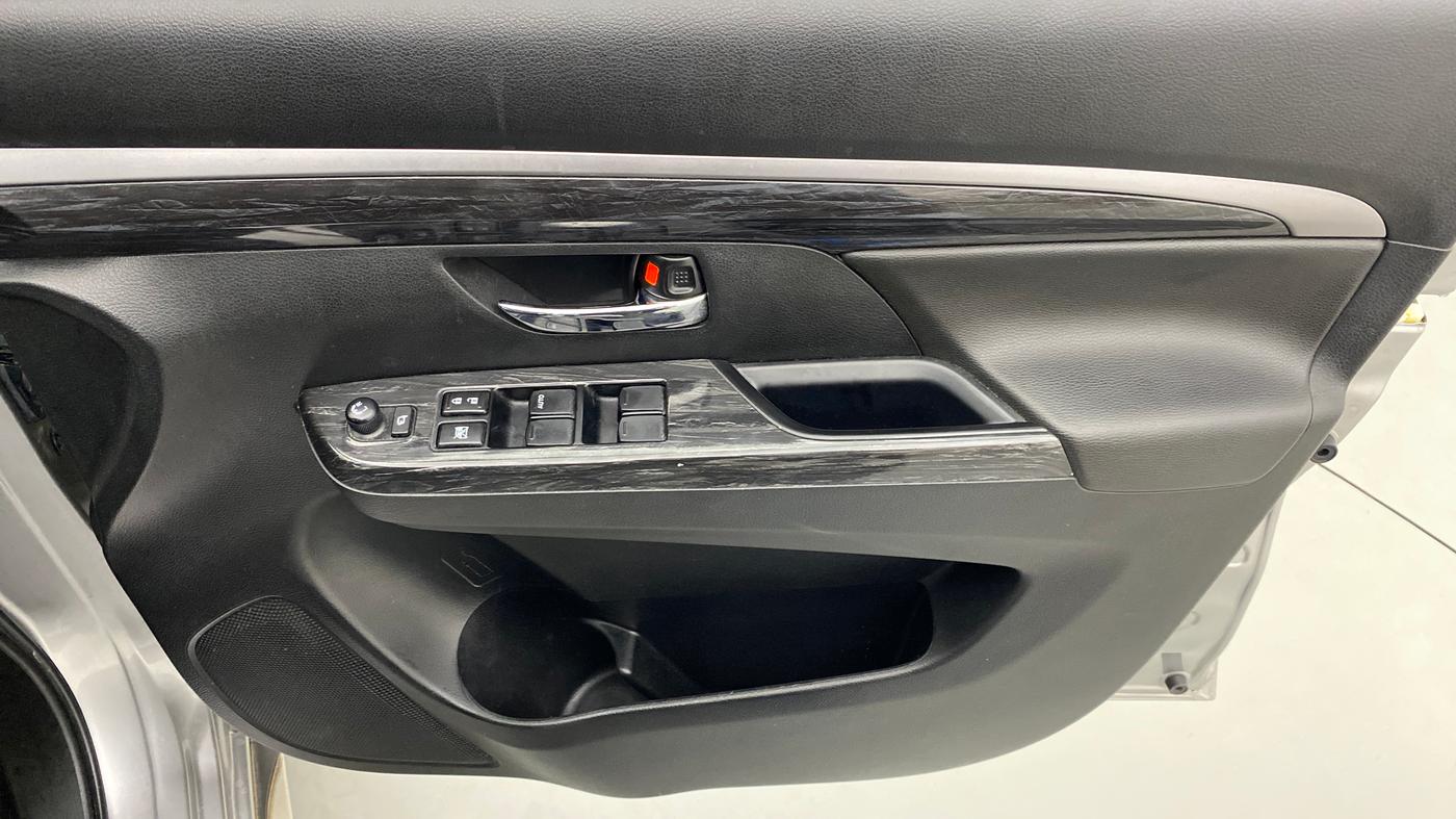 2021 Maruti XL6 ZETA AT, Petrol, Automatic, 25,488 km, Driver Side Door Panels Control