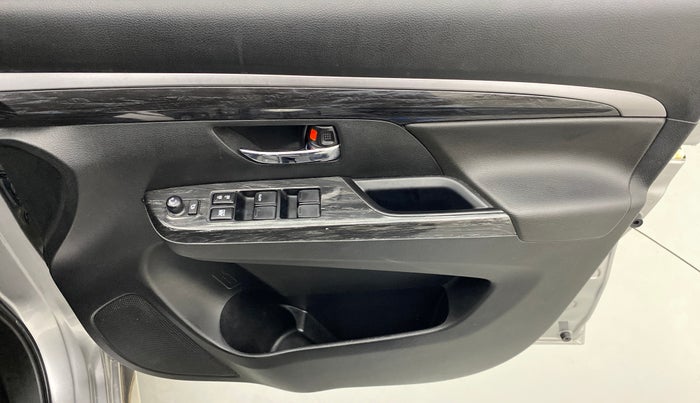 2021 Maruti XL6 ZETA AT, Petrol, Automatic, 25,488 km, Driver Side Door Panels Control