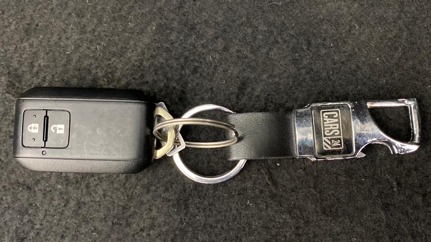 2021 Maruti XL6 ZETA AT, Petrol, Automatic, 25,488 km, Key Close Up