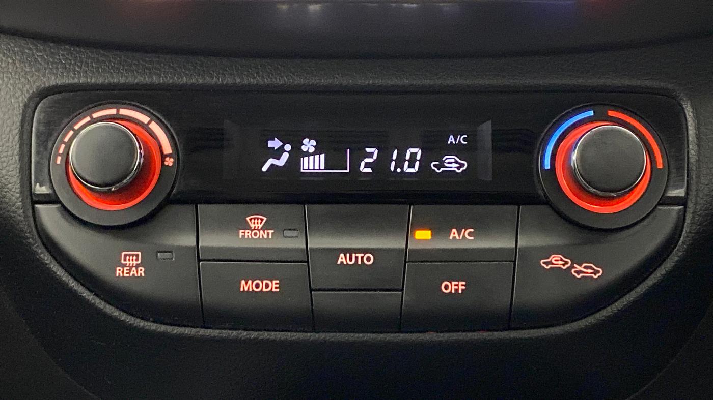 2021 Maruti XL6 ZETA AT, Petrol, Automatic, 25,488 km, Automatic Climate Control