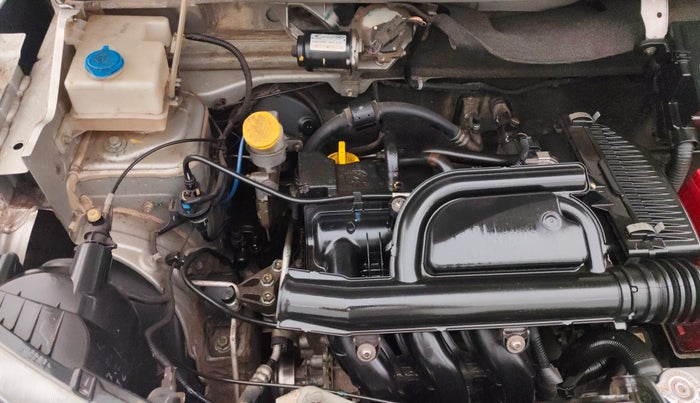 2018 Renault Kwid RXT 1.0 AMT, Petrol, Automatic, 34,519 km, Engine View - Right