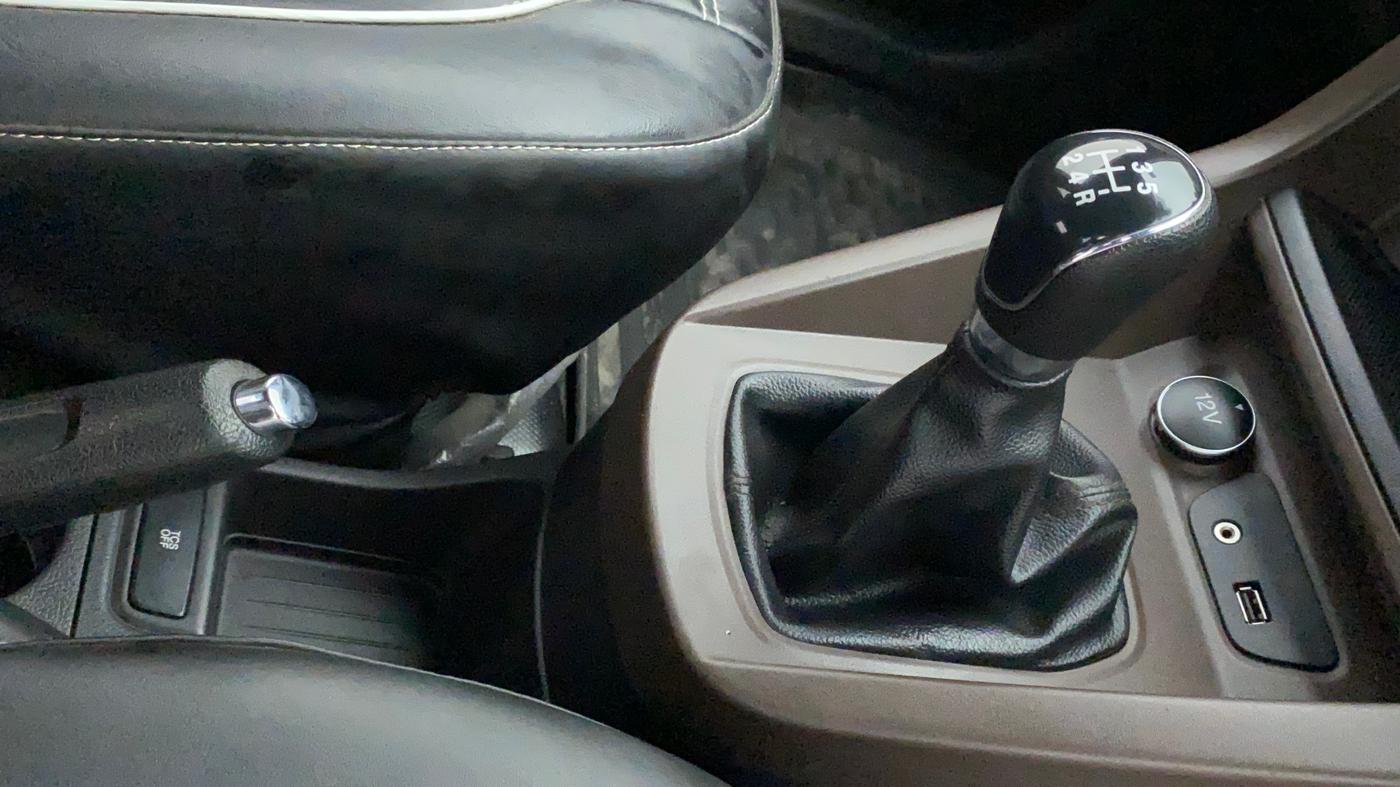 2019 Ford FREESTYLE TITANIUM 1.2 PETROL, Petrol, Manual, 29,760 km, Gear Lever