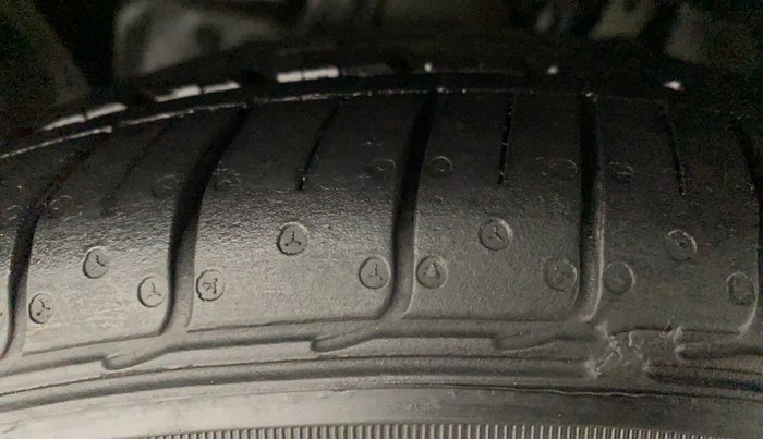 2019 Ford FREESTYLE TITANIUM 1.2 PETROL, Petrol, Manual, 29,760 km, Left Front Tyre Tread