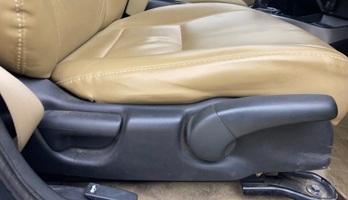 2014 Honda City 1.5L I-VTEC S MT, Petrol, Manual, 78,165 km, Driver Side Adjustment Panel