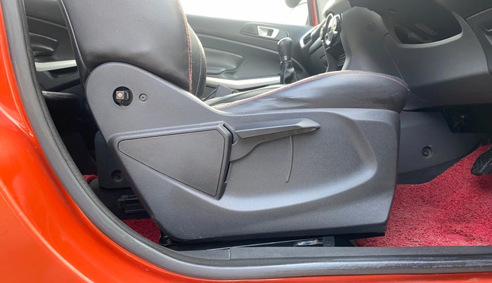 2017 Ford Ecosport TITANIUM 1.5L DIESEL, Diesel, Manual, 96,983 km, Driver Side Adjustment Panel