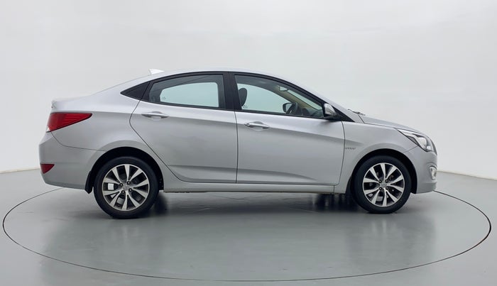 2017 Hyundai Verna FLUIDIC 1.6 SX VTVT, Petrol, Manual, 43,152 km, Right Side
