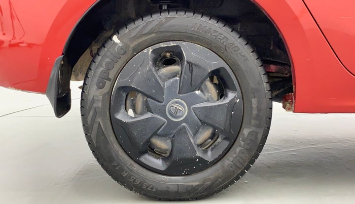 2018 Tata TIGOR XM REVOTORQ, Diesel, Manual, 96,683 km, Right Rear Wheel