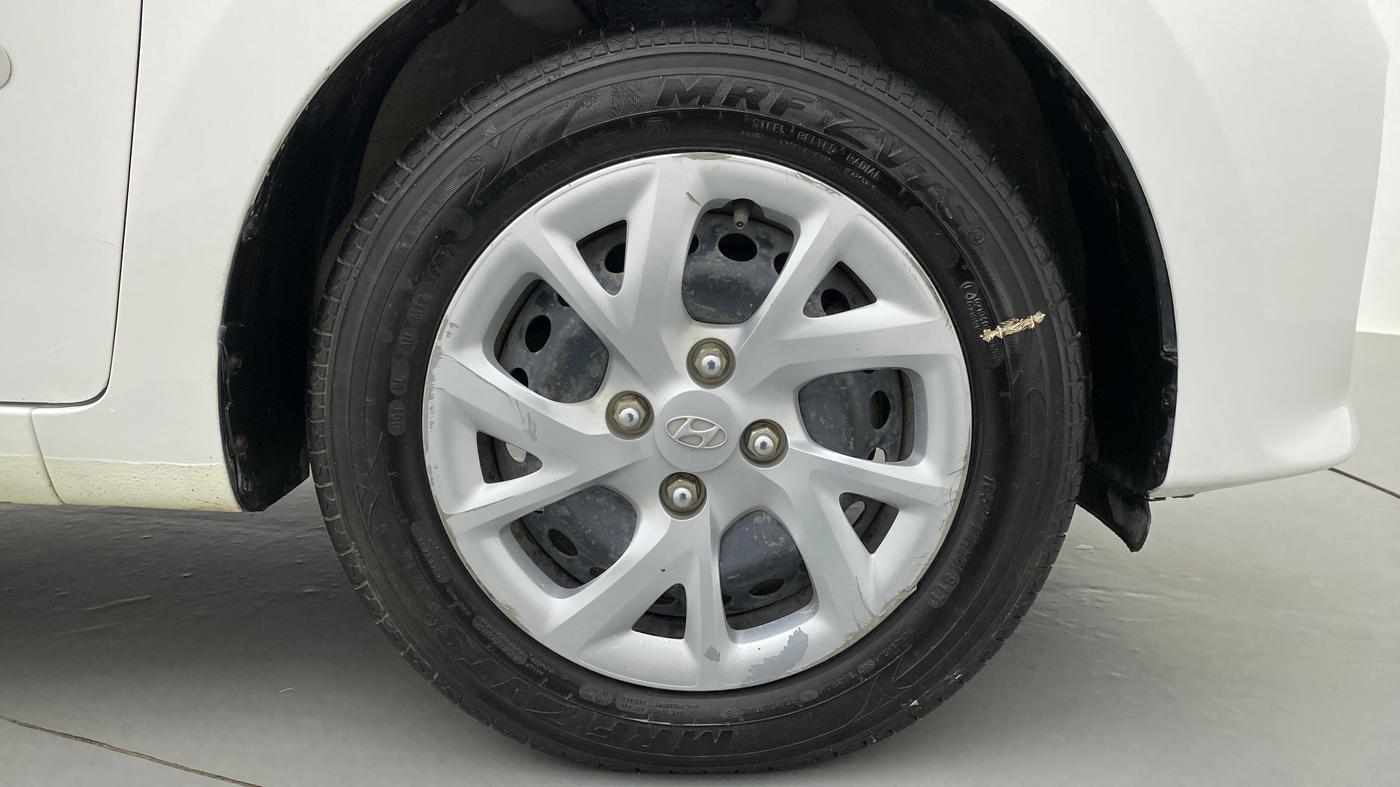 2017 Hyundai Grand i10 MAGNA 1.2 KAPPA VTVT, Petrol, Manual, 42,874 km, Right Front Wheel