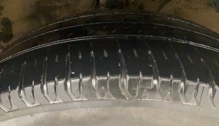 2021 Maruti XL6 ALPHA AT, Petrol, Automatic, 55,022 km, Right Front Tyre Tread