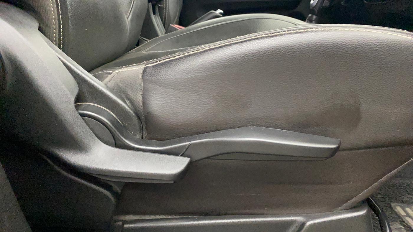 2021 Maruti XL6 ALPHA AT, Petrol, Automatic, 55,022 km, Driver Side Adjustment Panel