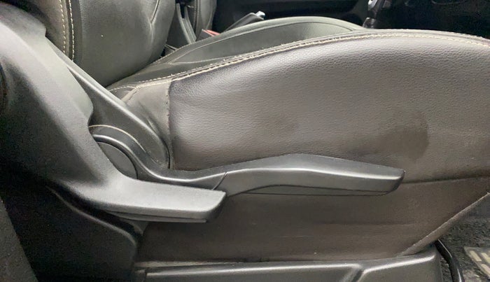 2021 Maruti XL6 ALPHA AT, Petrol, Automatic, 55,022 km, Driver Side Adjustment Panel