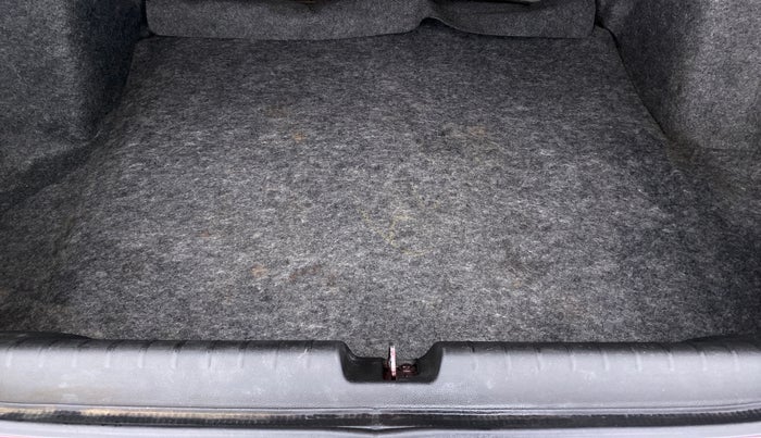 2016 Honda City VX (O) PETROL, Petrol, Manual, 52,882 km, Boot Inside