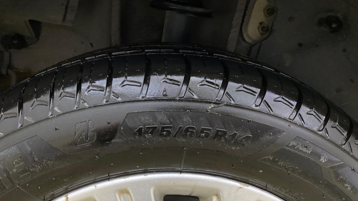 2017 Tata Tiago XZ PETROL, Petrol, Manual, 60,691 km, Right Rear Tyre Tread