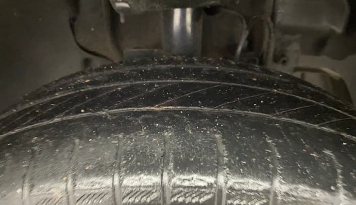 2018 Tata Tiago XZ PETROL, Petrol, Manual, 39,749 km, Right Front Tyre Tread