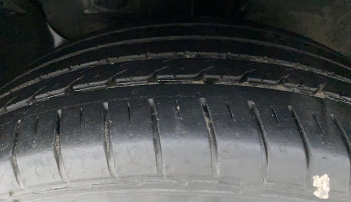 2018 Hyundai Creta 1.4 E PLUS CRDI, Diesel, Manual, 32,674 km, Left Front Tyre Tread