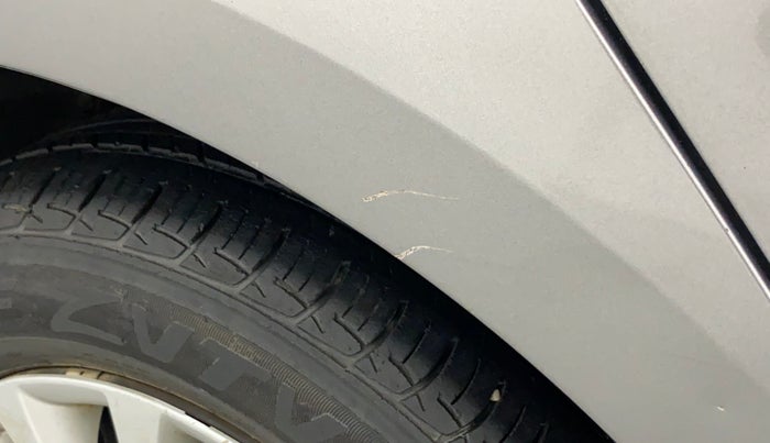 2017 Maruti Ciaz SIGMA 1.4 VVT, Petrol, Manual, 69,680 km, Right quarter panel - Minor scratches