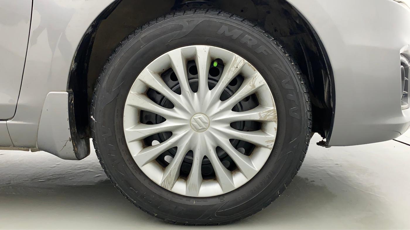 2017 Maruti Ciaz SIGMA 1.4 VVT, Petrol, Manual, 69,680 km, Right Front Wheel