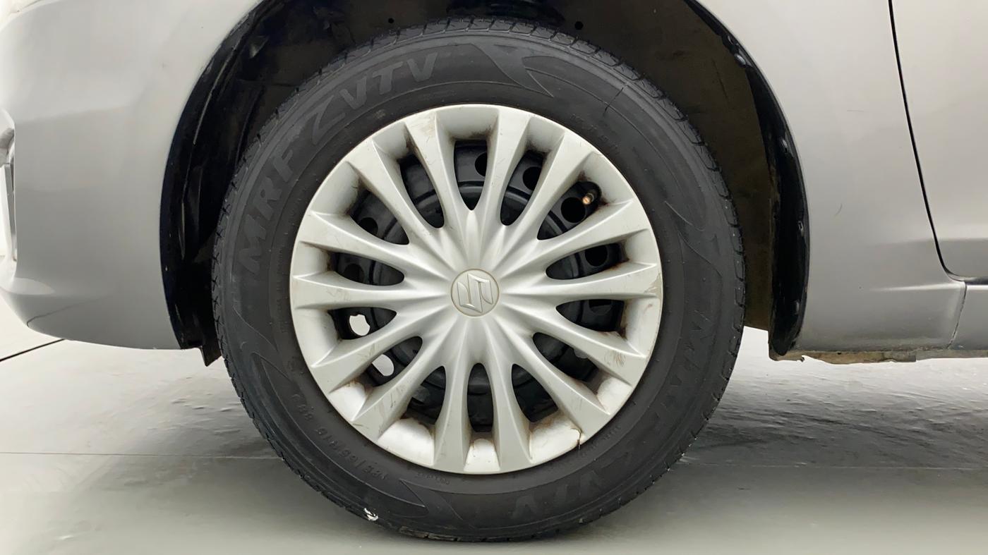 2017 Maruti Ciaz SIGMA 1.4 VVT, Petrol, Manual, 69,680 km, Left Front Wheel