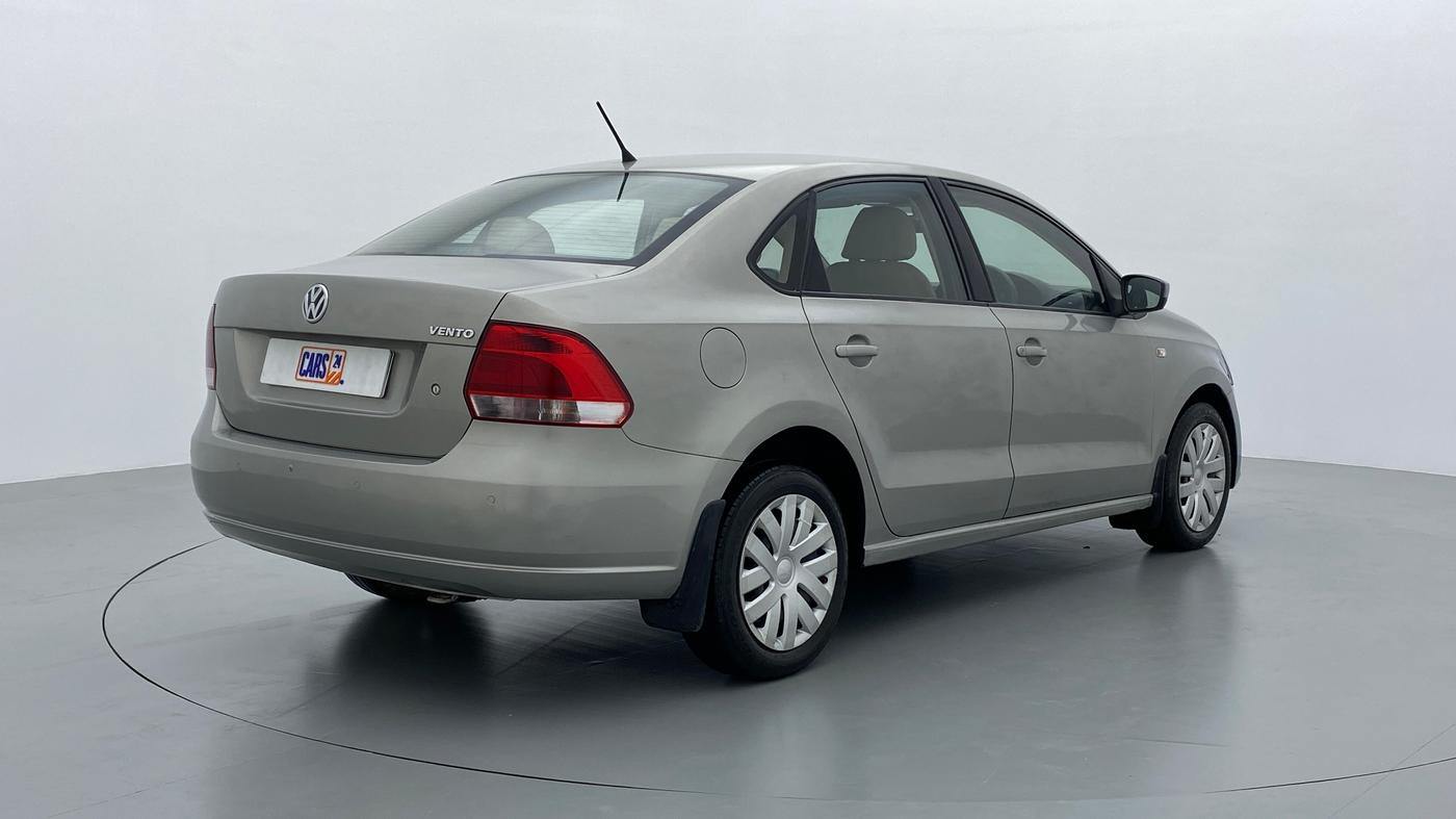 2014 Volkswagen Vento COMFORTLINE PETROL, Petrol, Manual, 77,401 km, Right Back Diagonal (45- Degree) View