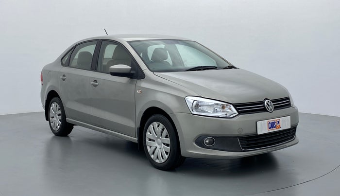 2014 Volkswagen Vento COMFORTLINE PETROL, Petrol, Manual, 77,401 km, Right Front Diagonal (45- Degree) View
