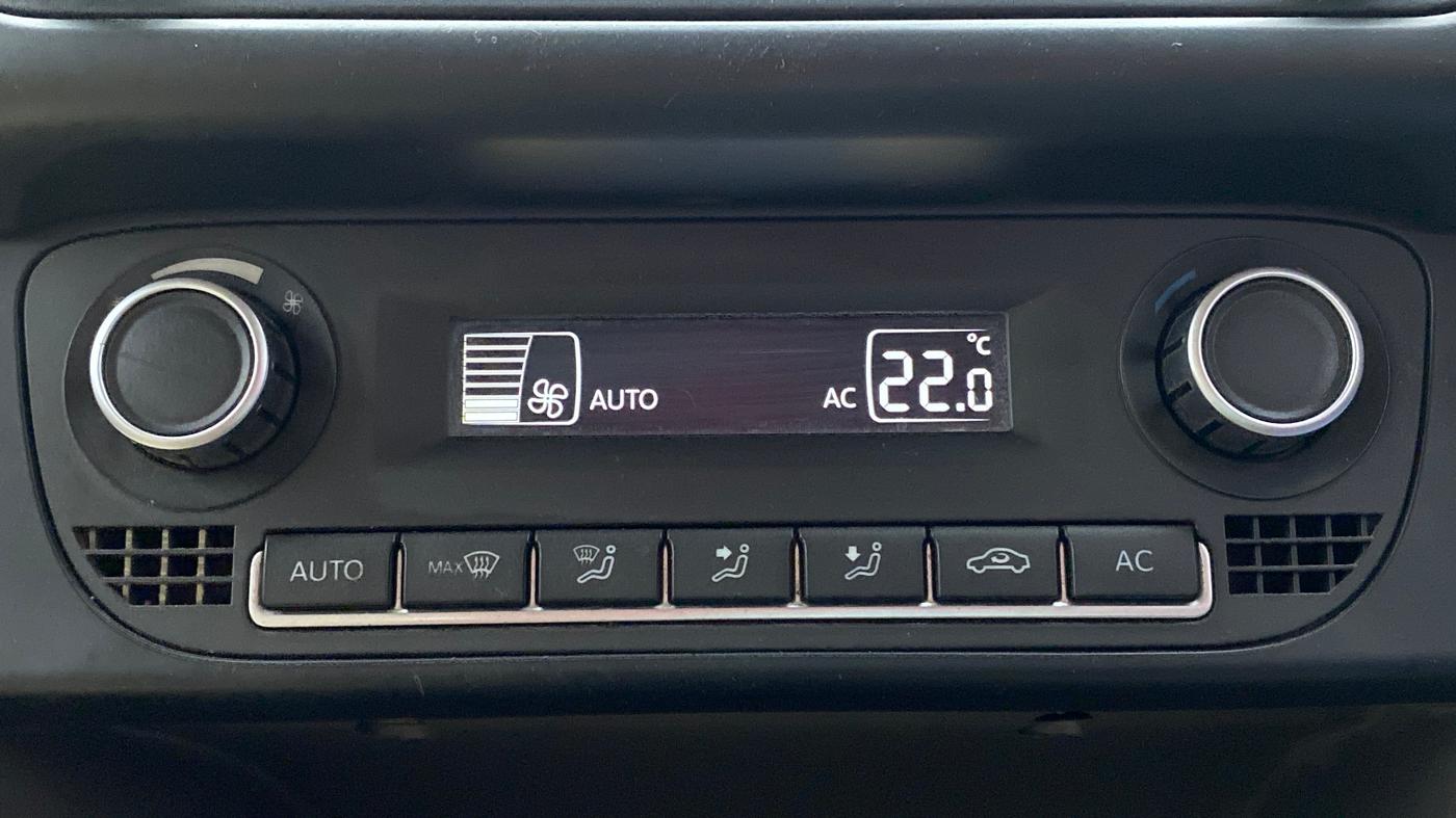 2014 Volkswagen Vento COMFORTLINE PETROL, Petrol, Manual, 77,401 km, Automatic Climate Control