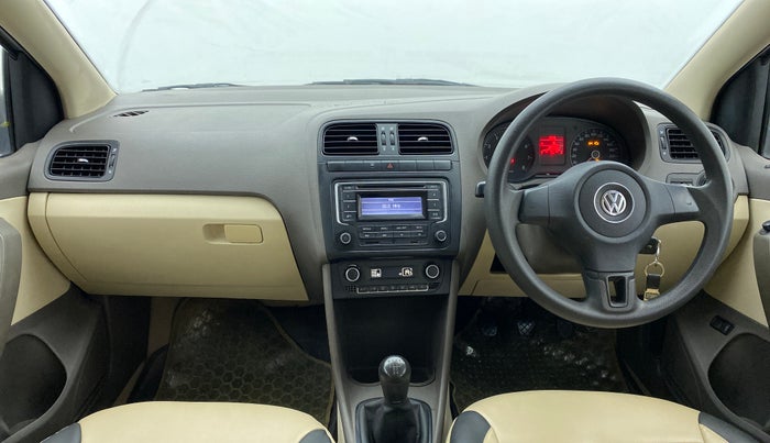 2014 Volkswagen Vento COMFORTLINE PETROL, Petrol, Manual, 77,401 km, Dashboard View