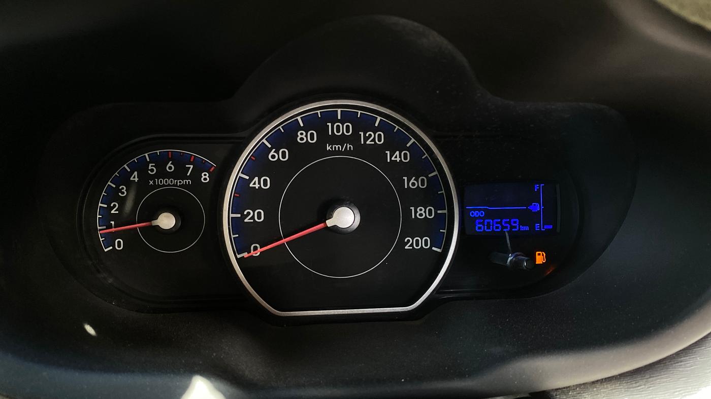 2013 Hyundai i10 MAGNA 1.1, Petrol, Manual, 60,698 km, Odometer Image