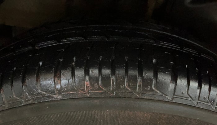 2017 Tata Tiago XZ PETROL, Petrol, Manual, 35,202 km, Right Rear Tyre Tread