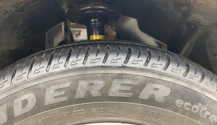 2017 Ford Ecosport TITANIUM 1.5L DIESEL, Diesel, Manual, 1,42,954 km, Right Front Tyre Tread