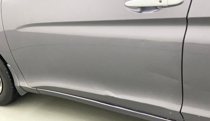 2018 Honda City 1.5L I-VTE V CVT, Petrol, Automatic, 61,775 km, Front passenger door - Minor scratches