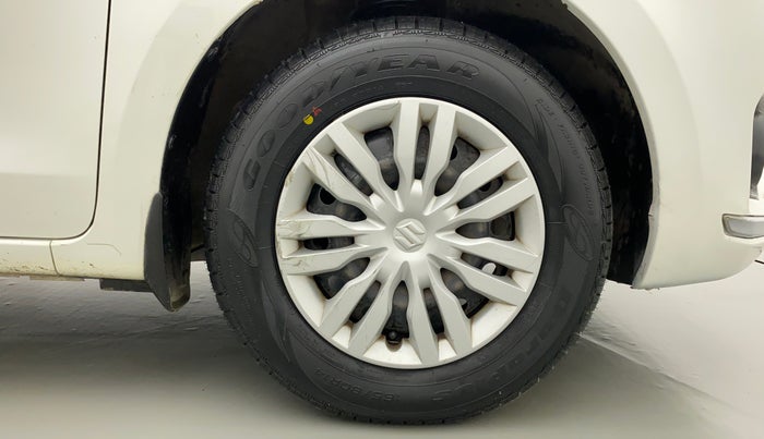 2017 Maruti Dzire VXI AMT, Petrol, Automatic, 73,089 km, Right Front Wheel