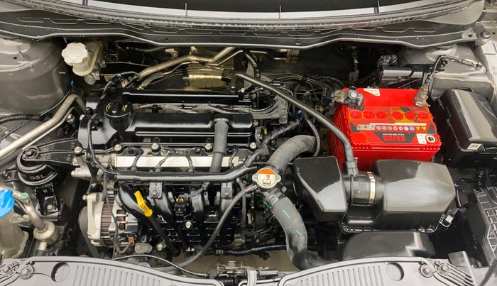 2014 Hyundai i20 SPORTZ 1.2, Petrol, Manual, 1,27,126 km, Engine View