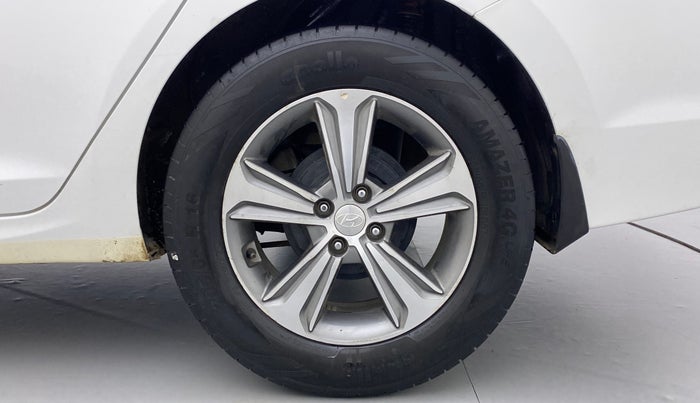 2019 Hyundai Verna 1.6 SX (O) CRDI MT, Diesel, Manual, 87,943 km, Left Rear Wheel