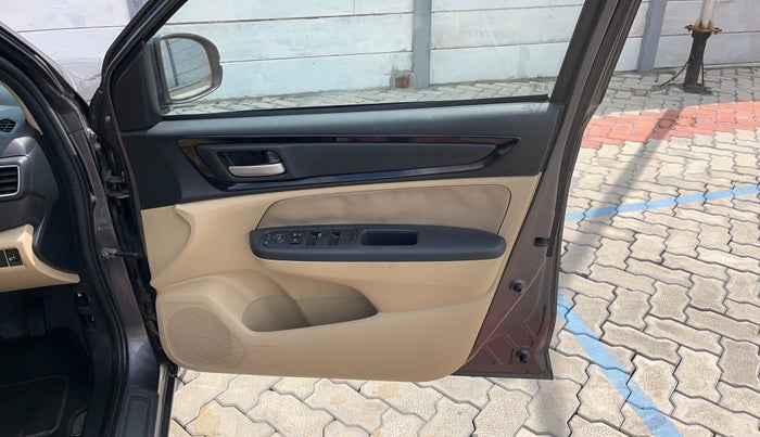 2019 Honda Amaze 1.2L I-VTEC S, Petrol, Manual, 47,492 km, Driver Side Door Panels Control