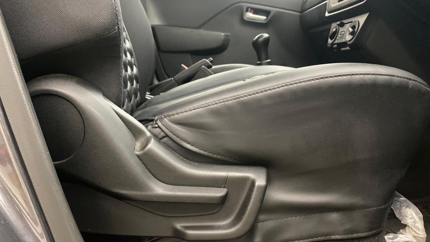 2025 Maruti Alto K10 VXI PLUS, Petrol, Manual, 9,288 km, Driver Side Adjustment Panel