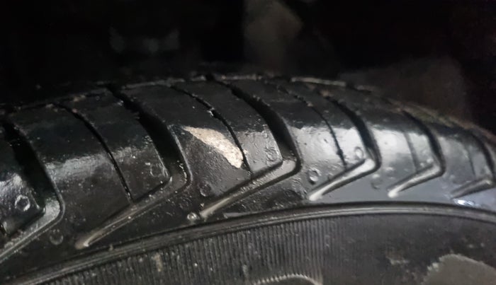 2017 Renault Kwid CLIMBER 1.0 AMT, Petrol, Automatic, 55,438 km, Left Front Tyre Tread