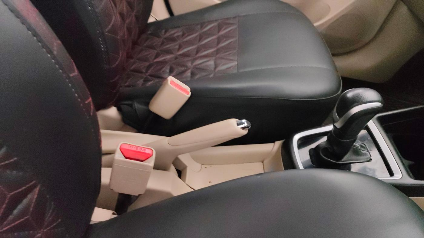 2019 Maruti Dzire VXI AMT, Petrol, Automatic, 77,051 km, Gear Lever