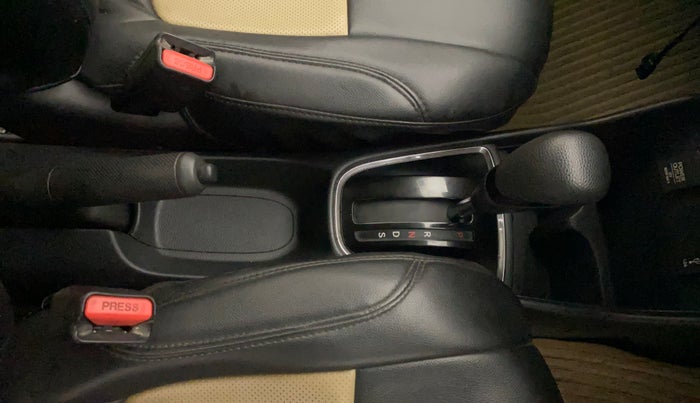 2018 Honda Amaze 1.2L I-VTEC V CVT, Petrol, Automatic, 1,30,378 km, Gear Lever