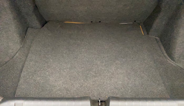 2018 Honda Amaze 1.2L I-VTEC V CVT, Petrol, Automatic, 1,30,378 km, Boot Inside