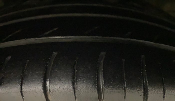 2018 Honda Amaze 1.2L I-VTEC V CVT, Petrol, Automatic, 1,30,378 km, Left Rear Tyre Tread