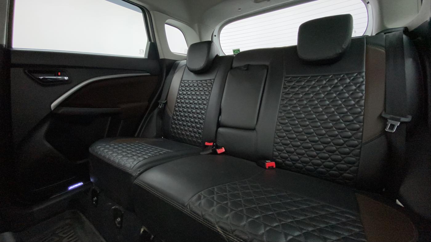 2022 Maruti BREZZA ZXI SMART HYBRID , Petrol, Manual, 9,750 km, Right Side Rear Door Cabin
