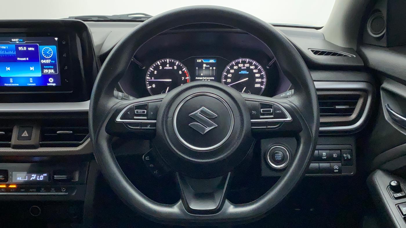 2022 Maruti BREZZA ZXI SMART HYBRID , Petrol, Manual, 9,750 km, Steering Wheel Close Up
