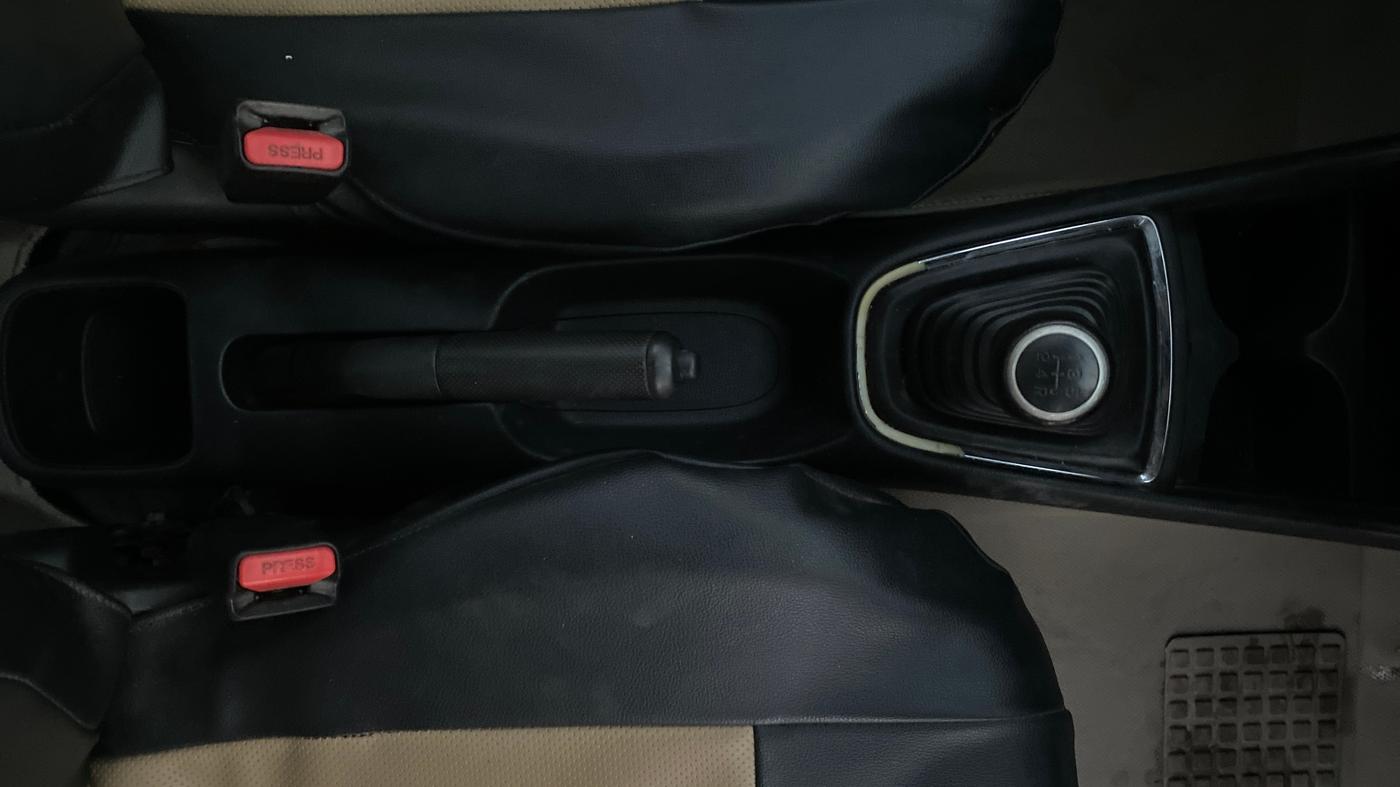 2019 Honda Amaze 1.2L I-VTEC S, Petrol, Manual, 91,624 km, Gear Lever