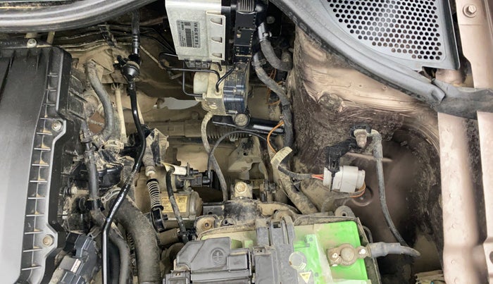 2018 Volkswagen Ameo TRENDLINE 1.0L, Petrol, Manual, 42,277 km, Engine View - Left