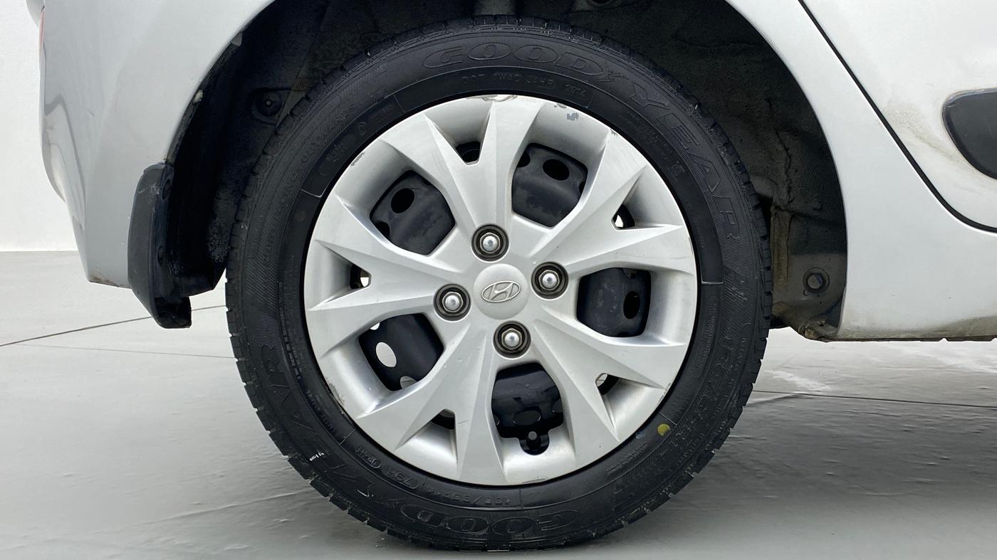 2014 Hyundai Grand i10 SPORTZ 1.2 KAPPA VTVT, Petrol, Manual, 25,208 km, Right Rear Wheel